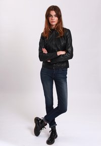 Thumbnail Image 2