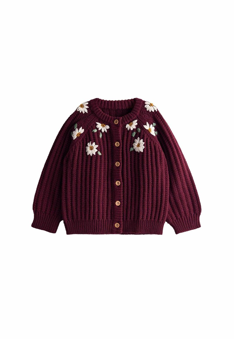 Burgunderfarbene Strickjacke mit gerippter Textur, runder Ausschnitt und fünf Holzknöpfen. Verziert mit weißer Blumenstickerei.