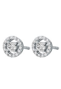 Orecchini a bottone in argento con un diamante rotondo centrale circondato da diamanti circolari più piccoli in una montatura a halo.