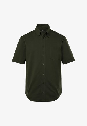 Chemise à manches courtes en tissu vert foncé. Dotée d'un col classique, d'une poche poitrine unique et d'une texture lisse et douce.