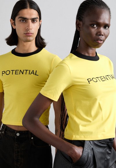 STAMM POTENTIAL FITTING TEE UNISEX - T-shirts med print - yellow