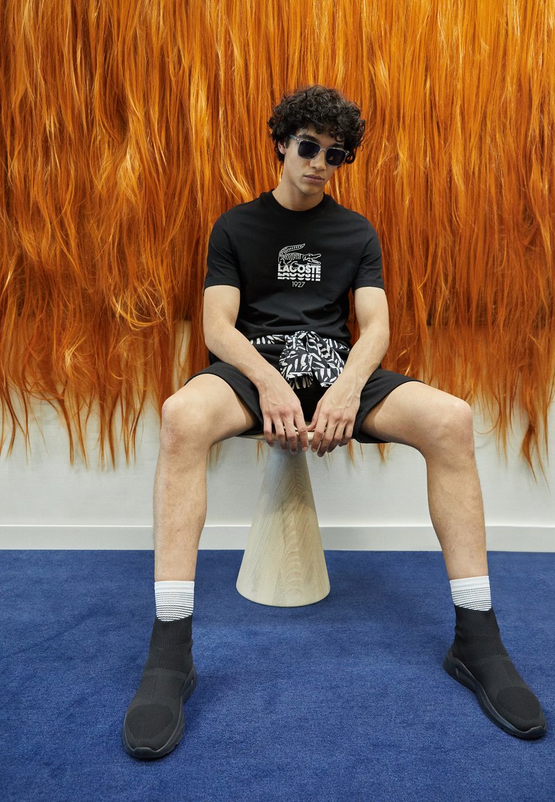 Herren T-Shirts basic | Lacoste T-Shirt print black/schwarz - CQ12349 Herren T-Shirts basic | Lacoste T-Shirt print black/schwarz - CQ12349