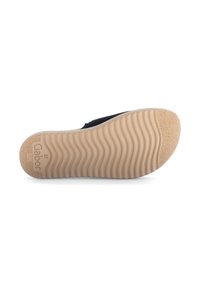 Zwarte sandaal met een flexibele, golfpatroon beige zool. Bevat een textuur voetbed en Gabor branding gedrukt op de zool.