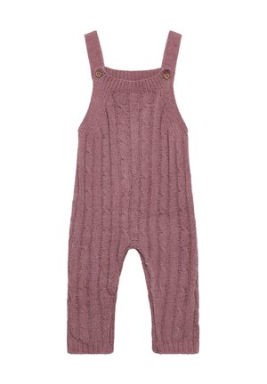 Babykleding in mauve, gebreid met kabelpatroon en knoopjes op de schouderbandjes, met lange pijpen en geribbelde manchetten.