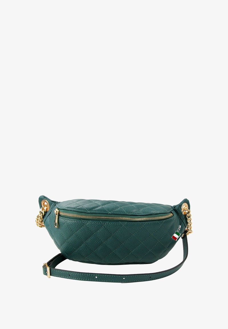 Groene, gewatteerde leren tas met gouden ritsen en kettingaccenten. Ovale vorm met een afneembare strap en een klein detail van de Italiaanse vlag.