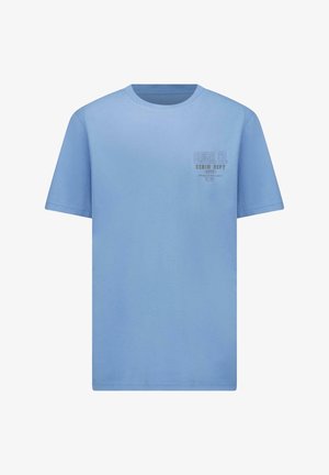 Lichtblauw katoenen T-shirt met korte mouwen, ronde hals en een kleine borstbedrukking met de tekst "GLOBAL CO. DENIM DEPT" in vervaagde letters.