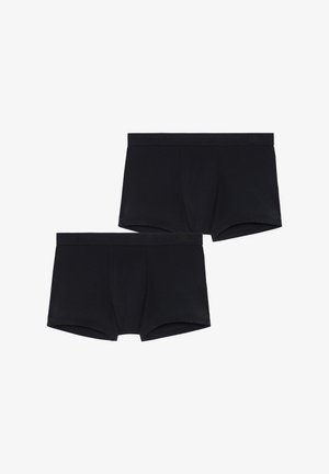 Bañadores de algodón negro, dos pares, con una banda elástica suave y sin patrones o logotipos visibles, diseñados para la comodidad y el ajuste.