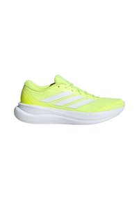 Chaussure de running jaune fluo avec semelle blanche et trois bandes blanches, tige en mesh léger et semelle amortie portant la mention "Cloudfoam".