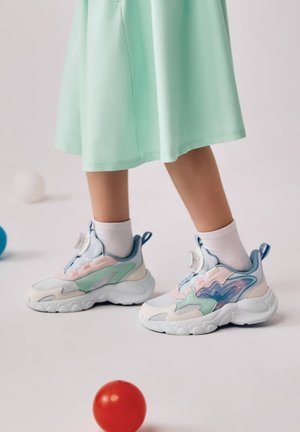 Bartek, Sneakers laag - white