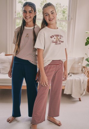 Next, REGULAR FIT - YOGA STYLE 2 PACK SET - Pyjama - burgundy ecru stripe bear