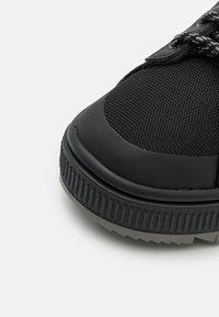 Puma Höga sneakers - black