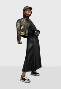 LOLA CASADEMUNT Tenisice - black