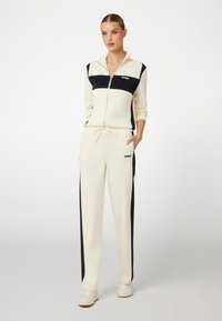 Guess TECH - Kardiganas - creme