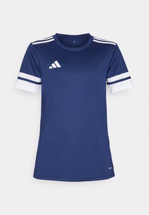 Mørkeblå trenings t-skjorte laget av syntetisk stoff. Har hvite striper på ermene og adidas-logo på brystet. Korte ermer, rund hals.