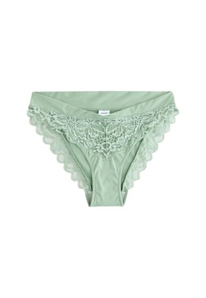 Ropa interior femenina estilo bikini de color verde claro con panel frontal de encaje floral y bordes de encaje en forma de ondas a los lados.