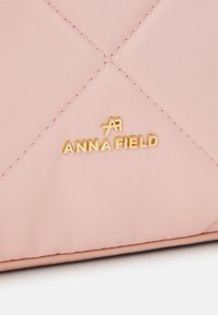 Anna Field Computertasker - pink