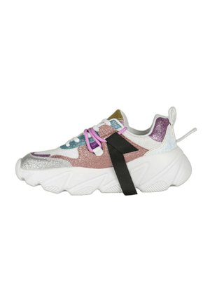 Sneaker con una suola bianca chunky, caratterizzata da una combinazione di accenti glitterati rosa, blu e viola, una cinghia nera e lacci bianchi.