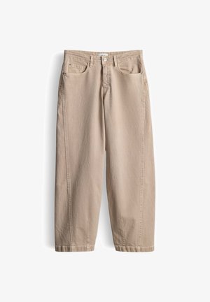 Beige, weit geschnittene Hose aus Baumwolle. Mit hoher Taille, fünf Taschen und Nähten an den Seiten. Strukturierte Oberfläche, ohne Muster.