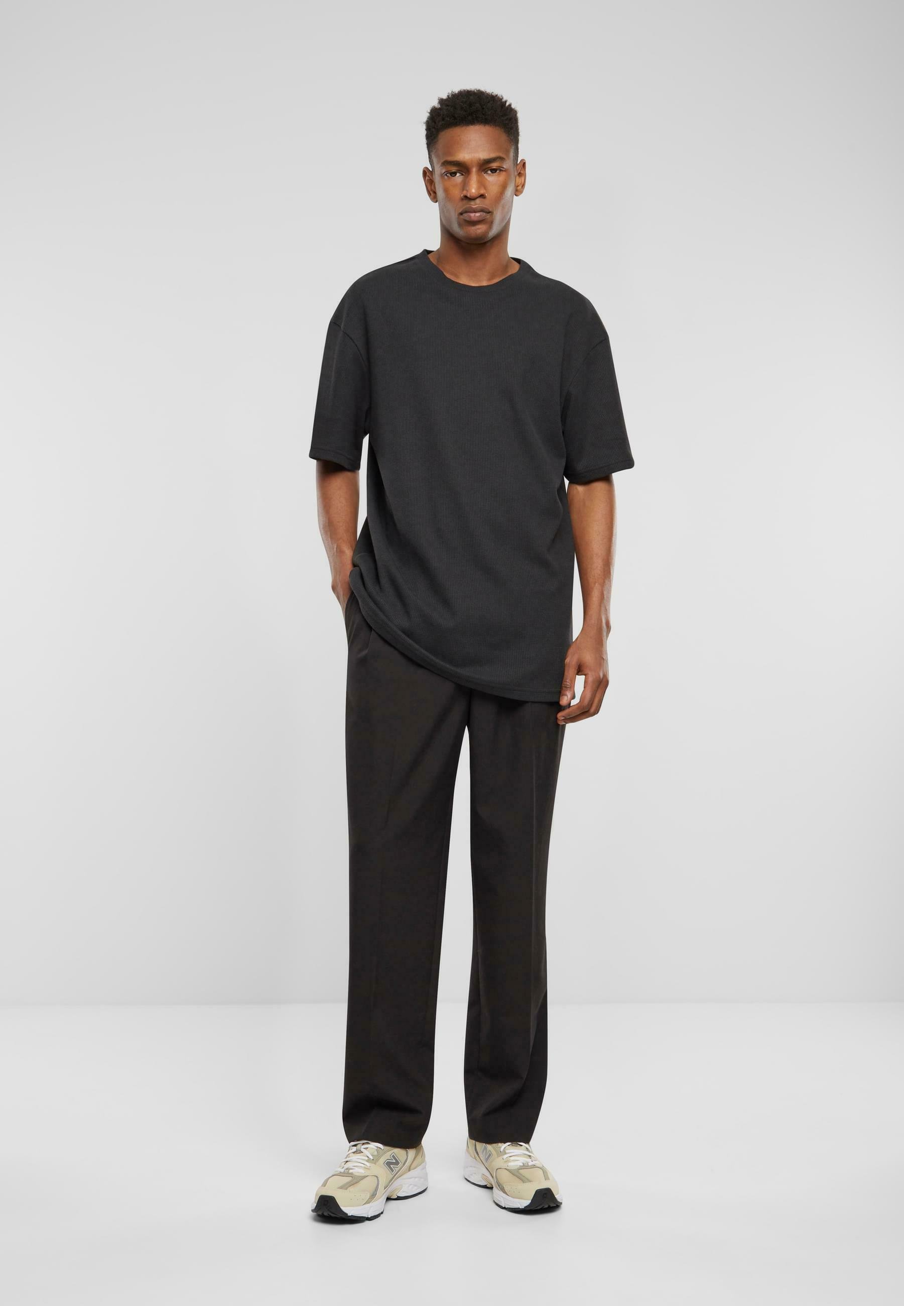 Urban Classics DOUBLE PLEATED PANTS - Trousers - black - Zalando