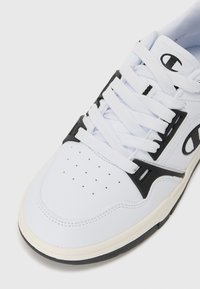 Champion HERITAGE EVOLVE UNISEX - Baskets basses - white