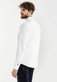 Street One MEN OXFORD - Overhemd - weiß