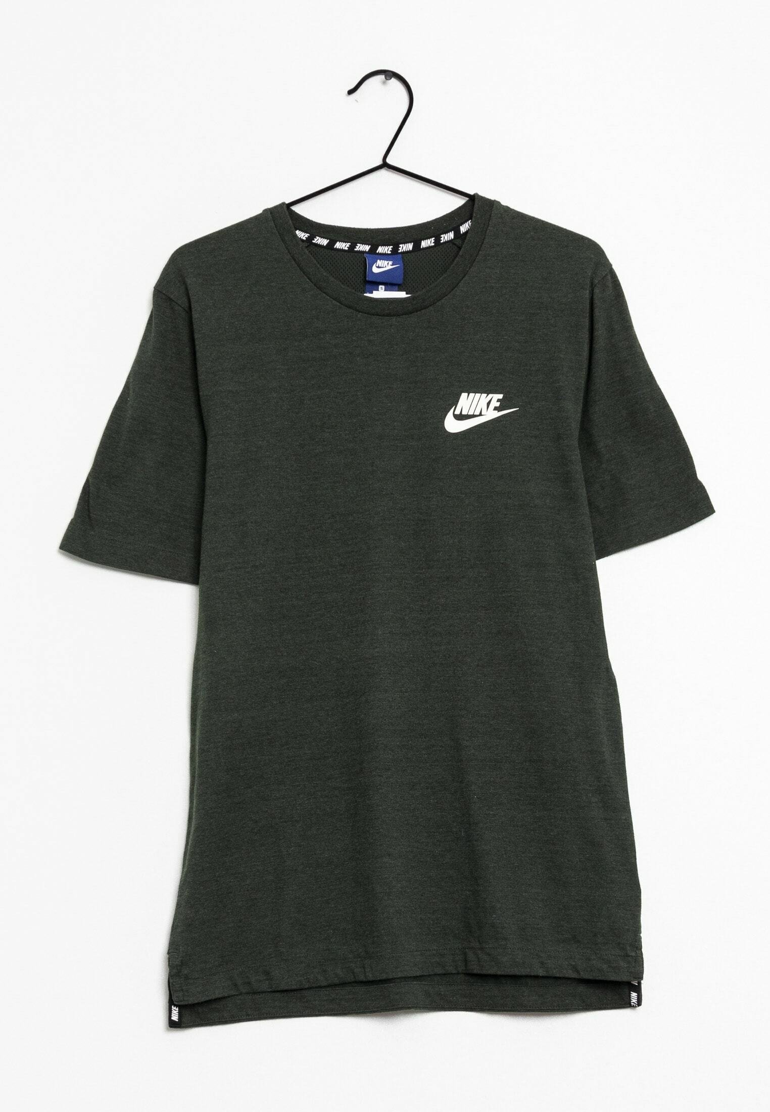 black and green nike t shirt