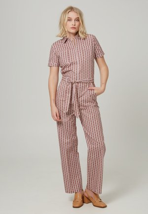 Patroon jumpsuit met een kraaghalslijn, korte mouwen, een strikceintuur en wijde broekspijpen in crème en bordeauxrood. Gladde stofstructuur.