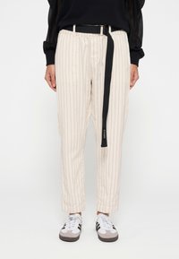 10DAYS BELTED PINSTRIPE - Pantaloni - light natural