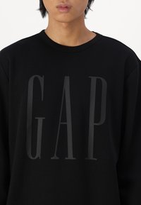 GAP Sweatshirt - black