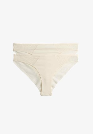 Marks & Spencer, - Brazyliany