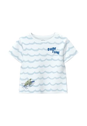 T-shirt blanc et bleu clair pour tout-petit avec des motifs de vagues, texte « Surf Time » et une tortue surfant sur une planche bleue.