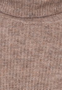 Vero Moda Tall VMYVONNE ROLLNECK ROLLEDGE  - Strikkegenser - silver mink