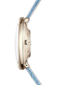 Orologio tono oro con una cassa rotonda e liscia e un cinturino in pelle azzurro chiaro con finitura testurizzata. Dettaglio distintivo con logo a forma di corona.