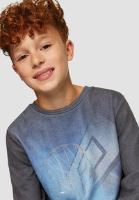 s.Oliver MIT ALLOVER-FOTO-PRINT - Sweater - hellblau