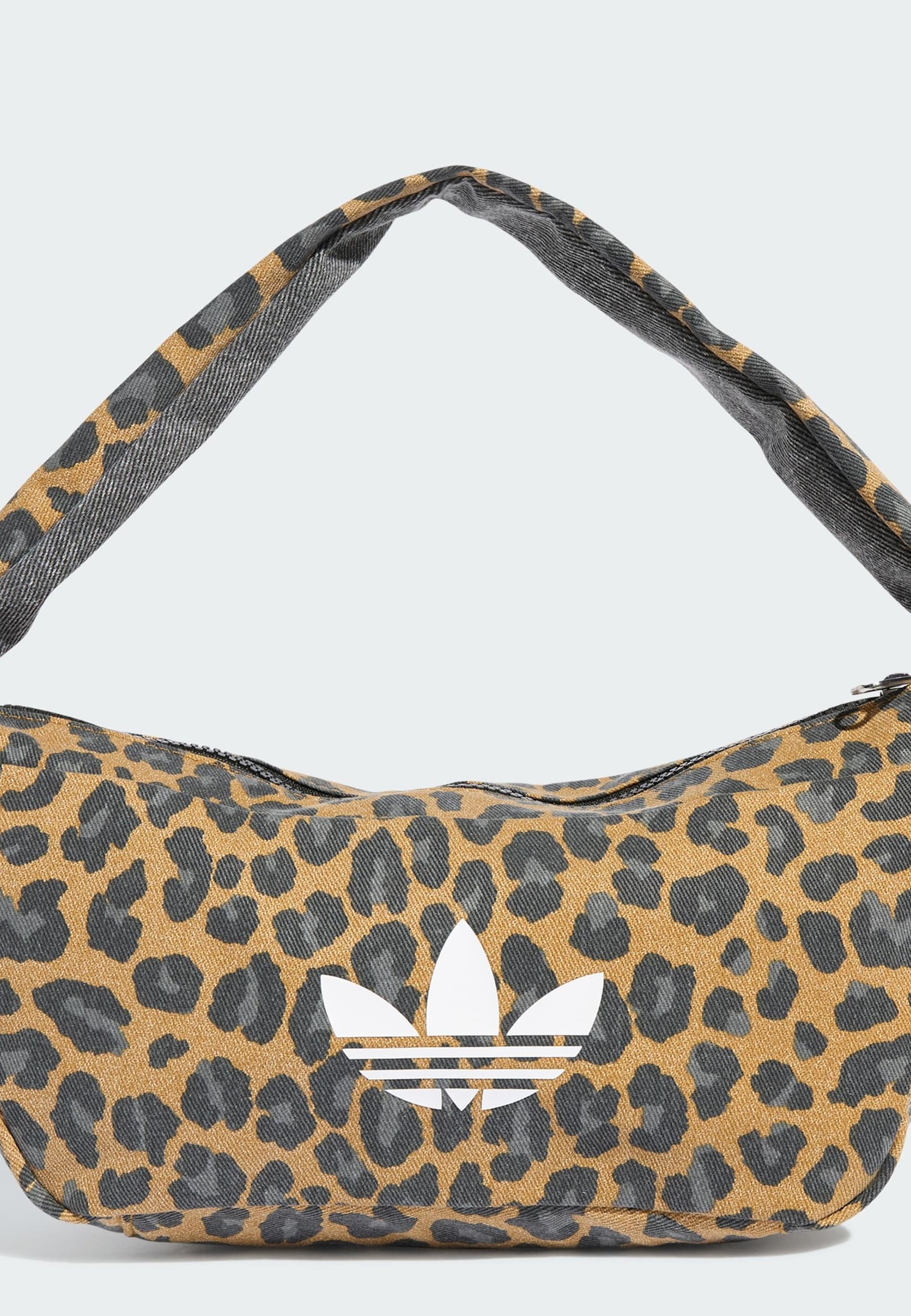 ★ adidas ★ LEOPARD SMALL SHOULDER BAG ショルダーバッグ ☆ adidas ☆ LEOPARD SMALL SHOULDER BAG ショルダーバッグ