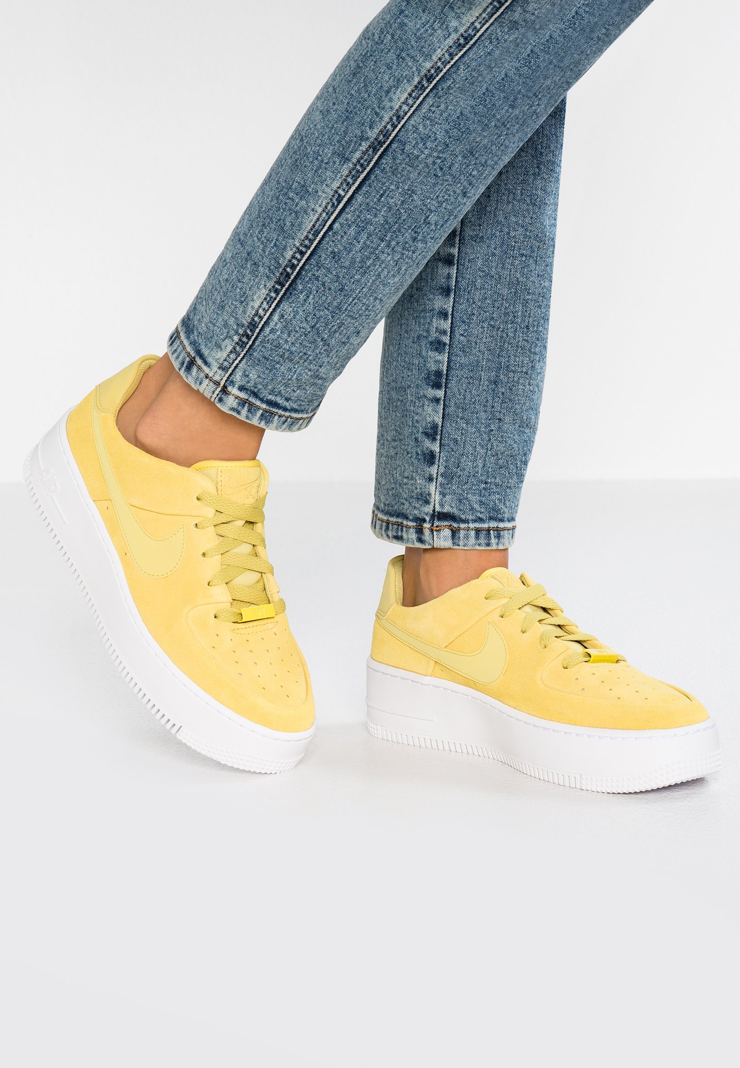 air force 1 sage jaune