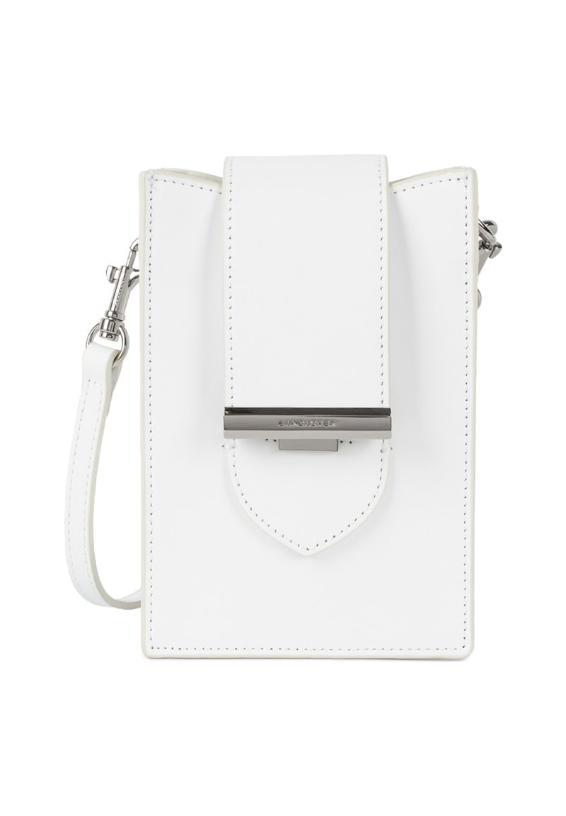 Borsa a tracolla bianca in pelle con forma rettangolare, chiusura a pattina e hardware in argento. Dotata di tracolla rimovibile e dettagli di cucitura.