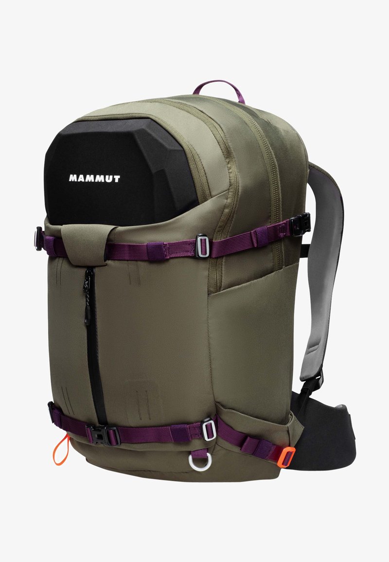 Olivgrön Mammut-ryggsäck med svart hård skalöverdel, lila remmar, sidofack med dragkedja och justerbara spännen för säker fastsättning.