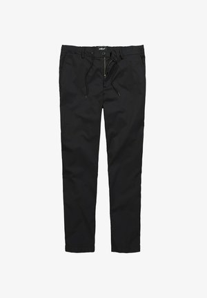 Pantaloni neri in misto cotone con chiusura a coulisse e bottone, caratterizzati da una vestibilità slim e una leggera lucentezza. Comprendono due tasche laterali.