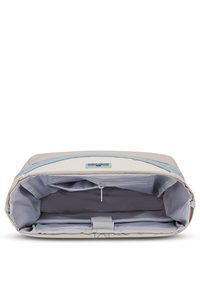 Bolsa rectangular beige y azul claro con interior gris, que cuenta con un bolsillo con cremallera y una cinta elástica en el interior para organizar objetos.