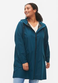 Zizzi MIT TASCHEN - Vandeniui atspari striukė - deep teal
