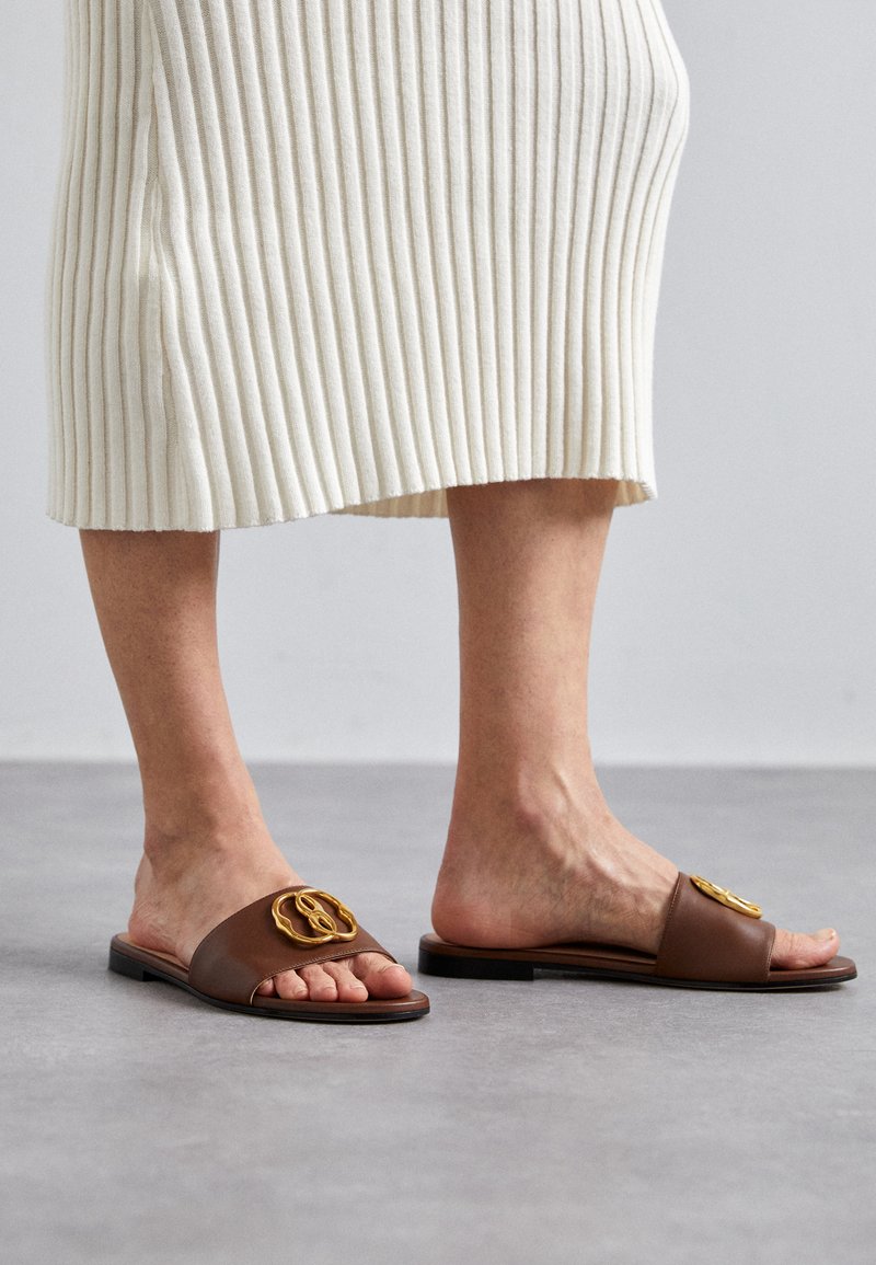Bally GHIS - Sandalias planas - cognac