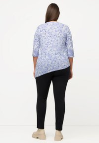 Ulla Popken Langærmet T-shirt - light blue