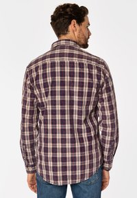 Lee Cooper WILL ciemnoliliowy