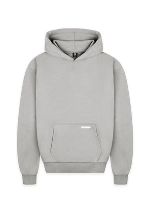 Lysegrå pullover-hoodie med frontlomme og ribstrikkede ærmeafslutninger og kant, vist på hvid baggrund.