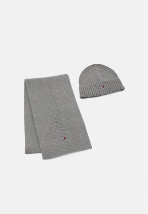 FLAG GIFTPACK SET - Šála - light grey heather