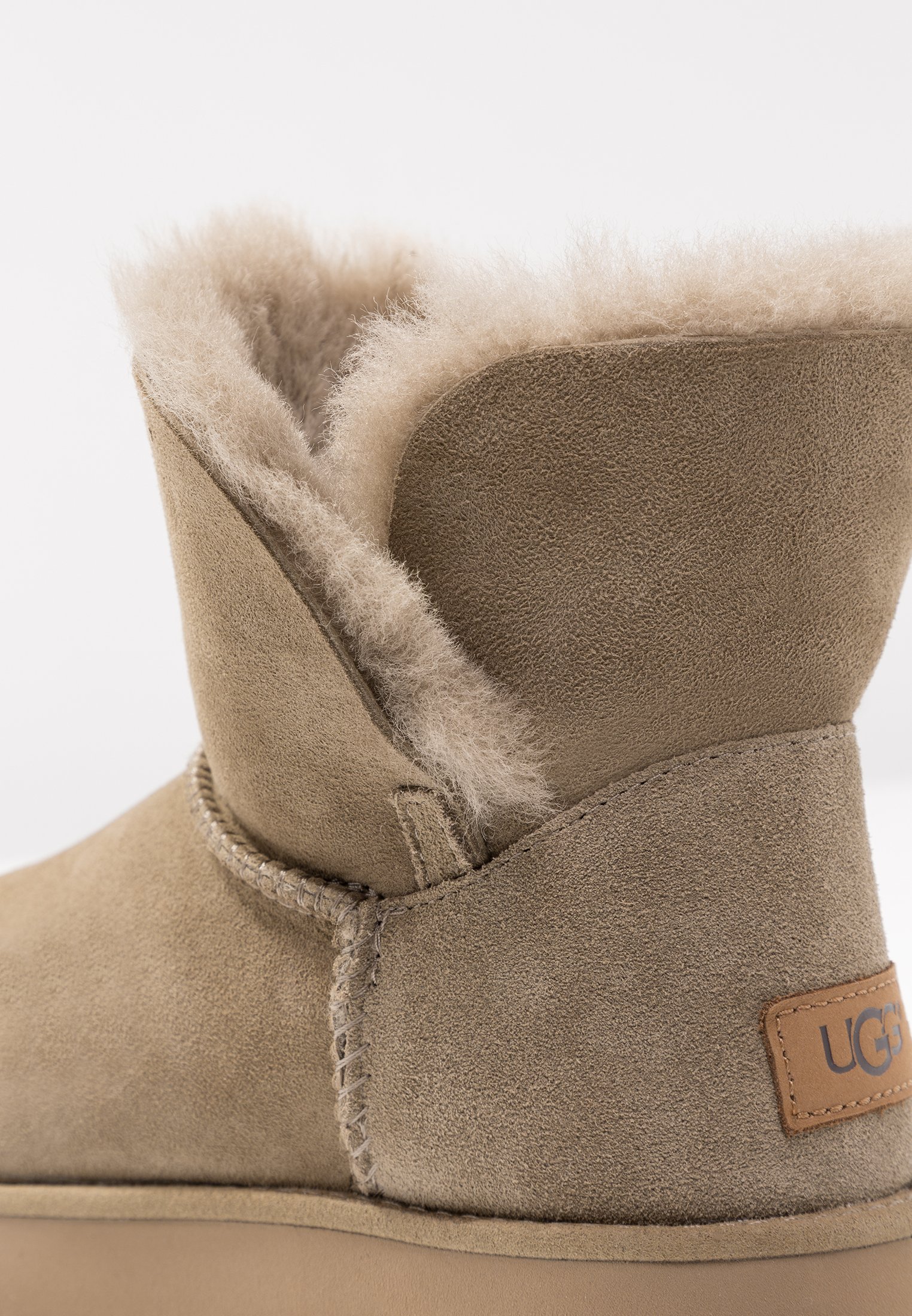 ugg classic cuff mini
