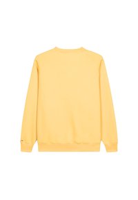 Sudadera amarilla con cuello redondo, mangas raglan largas, puños y dobladillo acanalados, con una textura suave y sin patrones visibles.