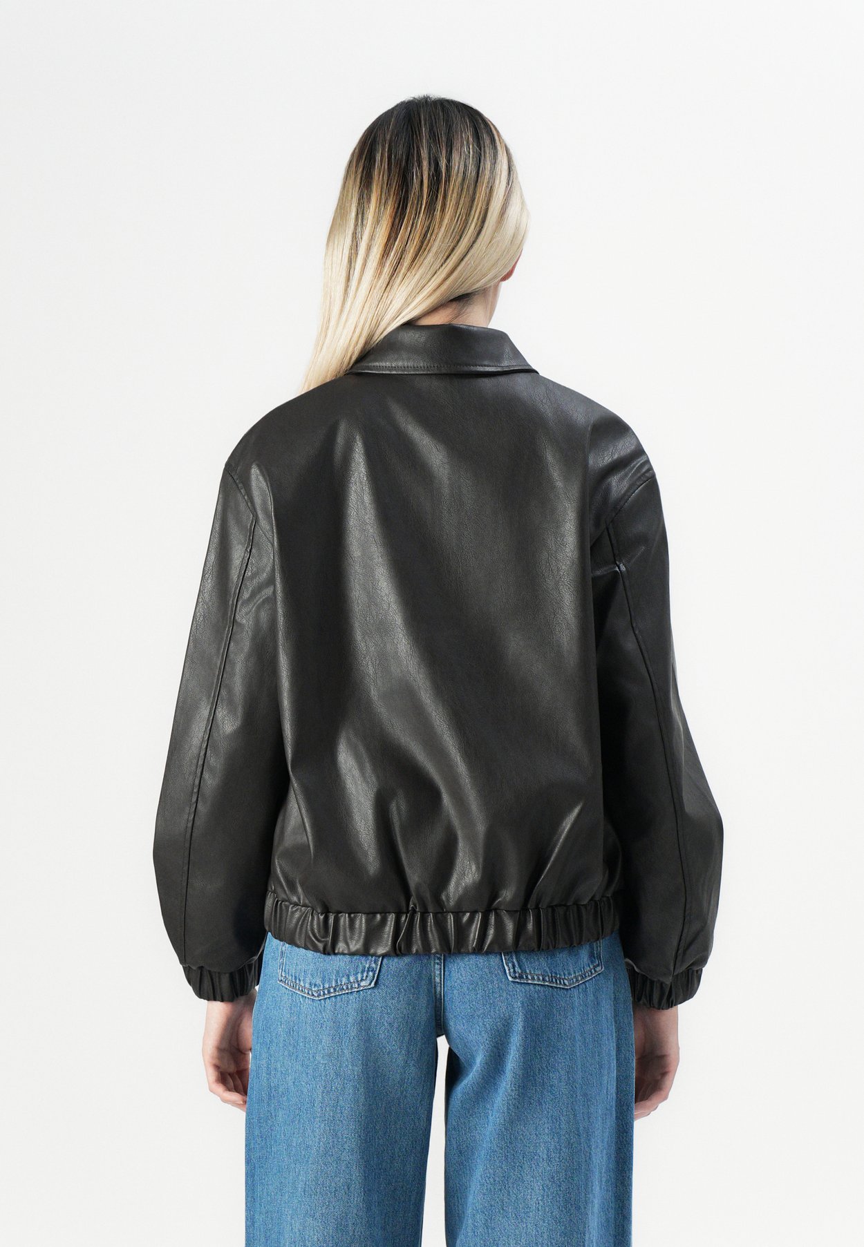 ONLDITTE BOMBER