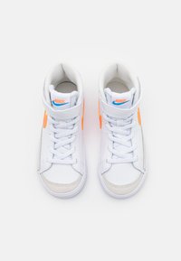 Nike Sportswear BLAZER MID 77  - Ψηλά αθλητικά παπούτσια - white/total orange/photo blue/phantom